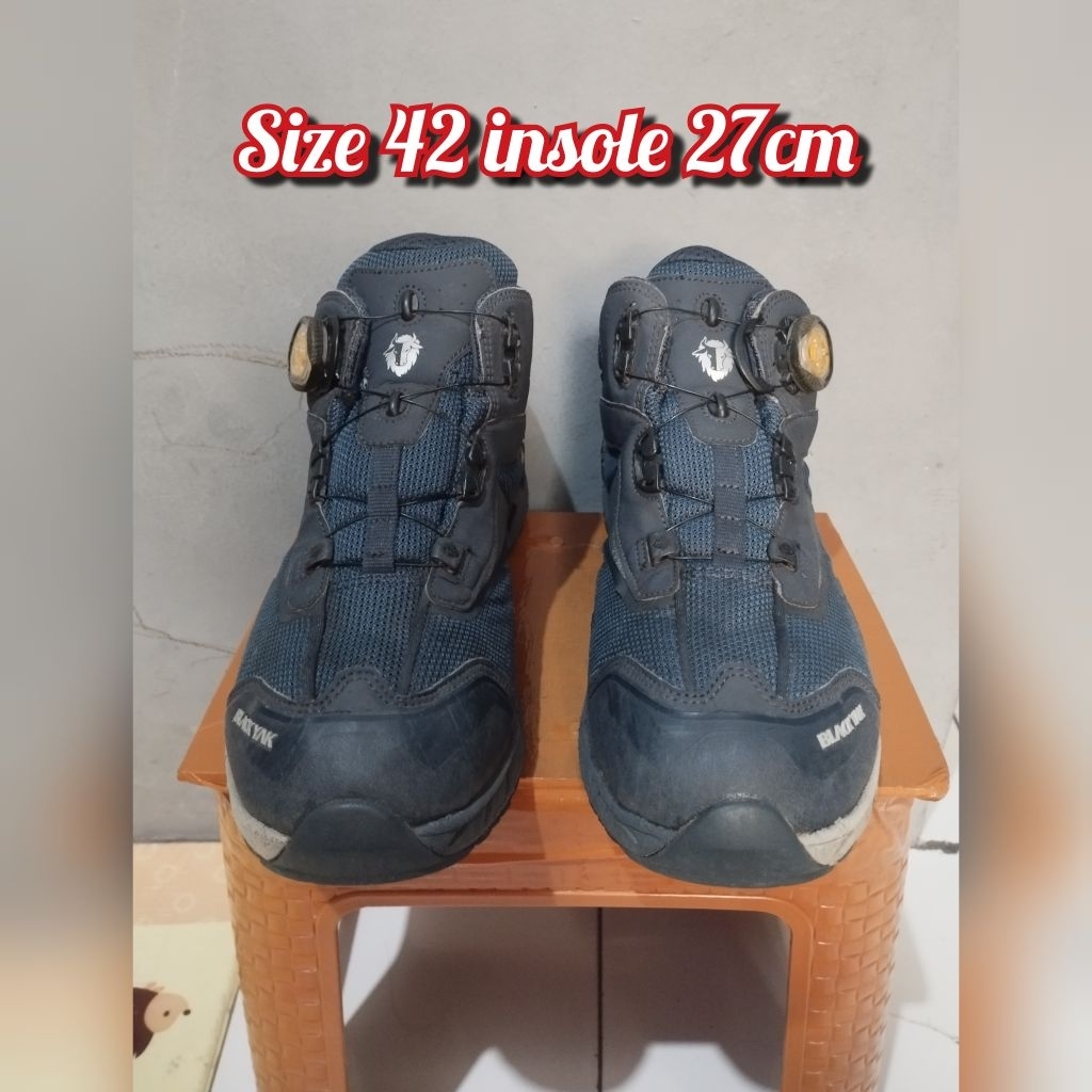 SEPATU OUTDOOR BLACKYAK