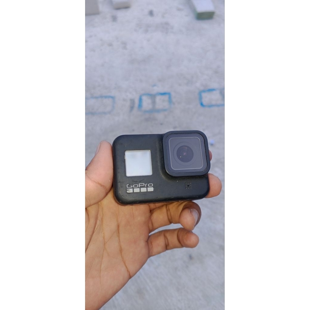 GoPro Hero 8 Bekas Normal Bonus Baterai & Case
