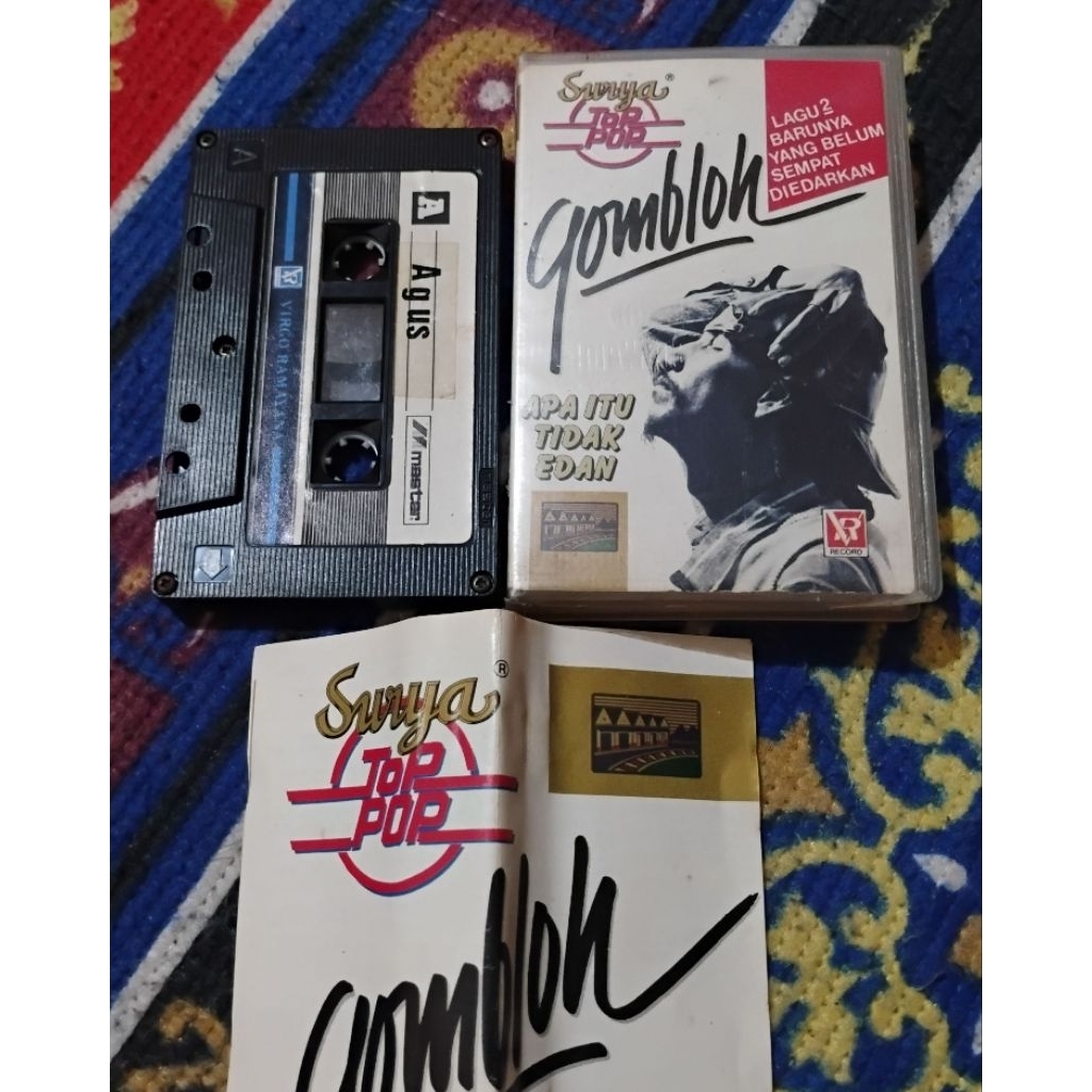 Kaset pita Gombloh - apa itu tidak edan