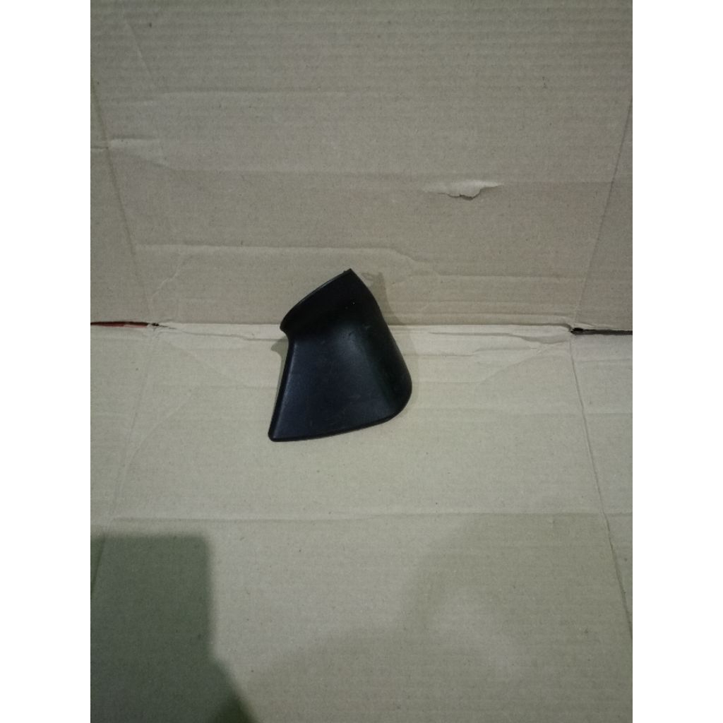 tutup kaki spion sienta