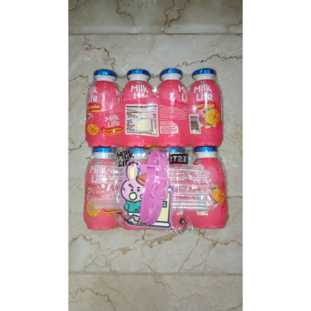 

MILK LIFE YOGURT DRINK SAVORIA RASA MANGO & PEACH ISI 8 PCS FREE NAME TAG