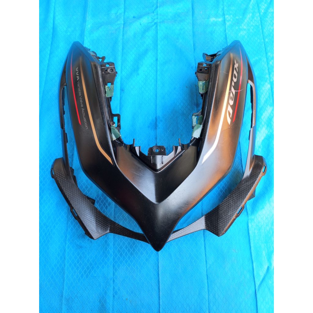 panel tameng dada Yamaha aerox 155 new ORIGINAL / tameng dada aerox new 155 Original copotan