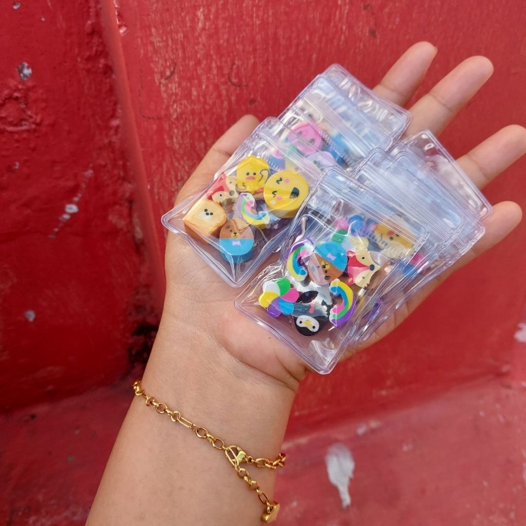 

Penghapus Mini Pouch Karakter