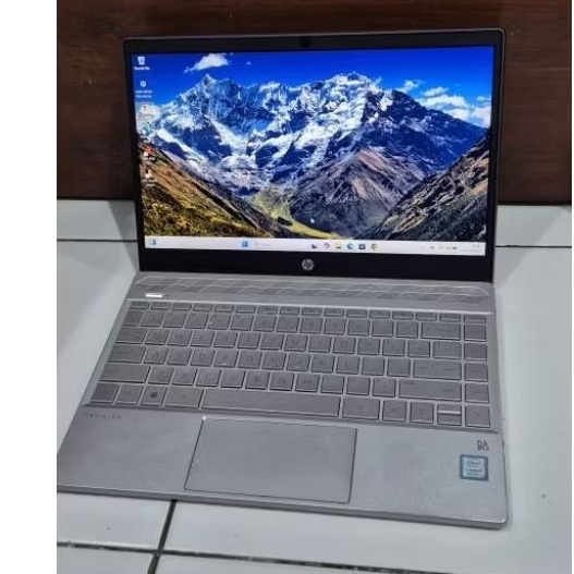 HP PAVILION 13 i5 gen 8 ram 8gb ssd 256gb