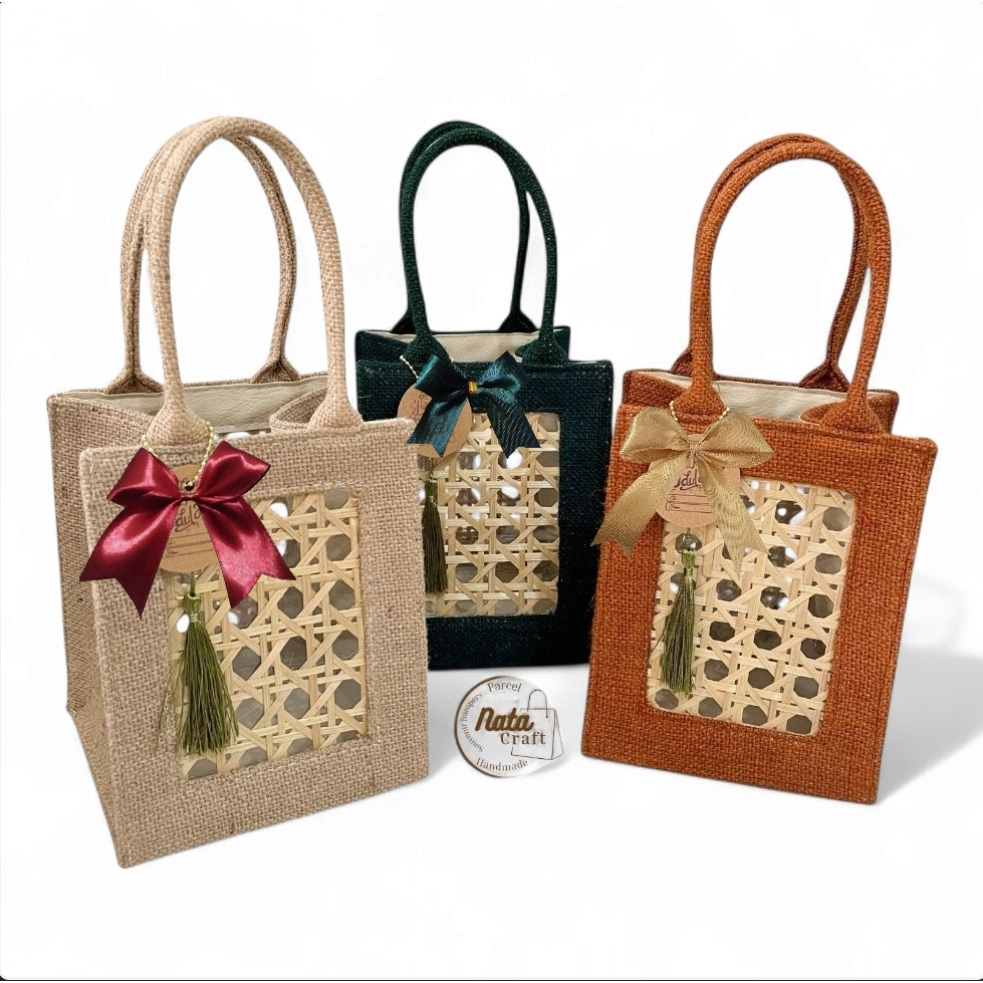 

Tas Hampers Goni Bambu Isi 3 Toples Kue Tas Kado Tas Souvenir