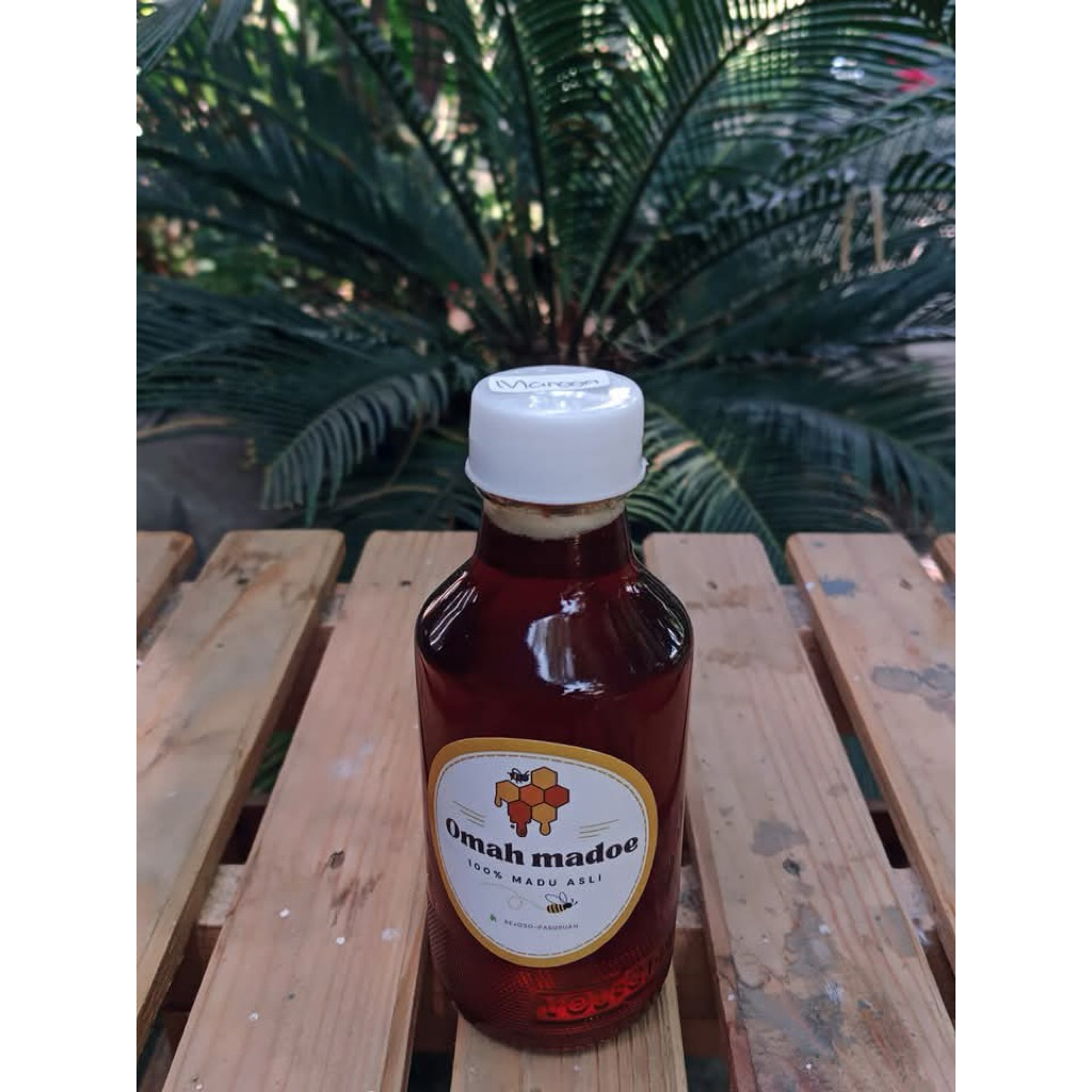 

Madu asli (140ml) ,madu klenceng,madu sengon,madu randu,madu multi,madu durian,madu akasia,madu liar