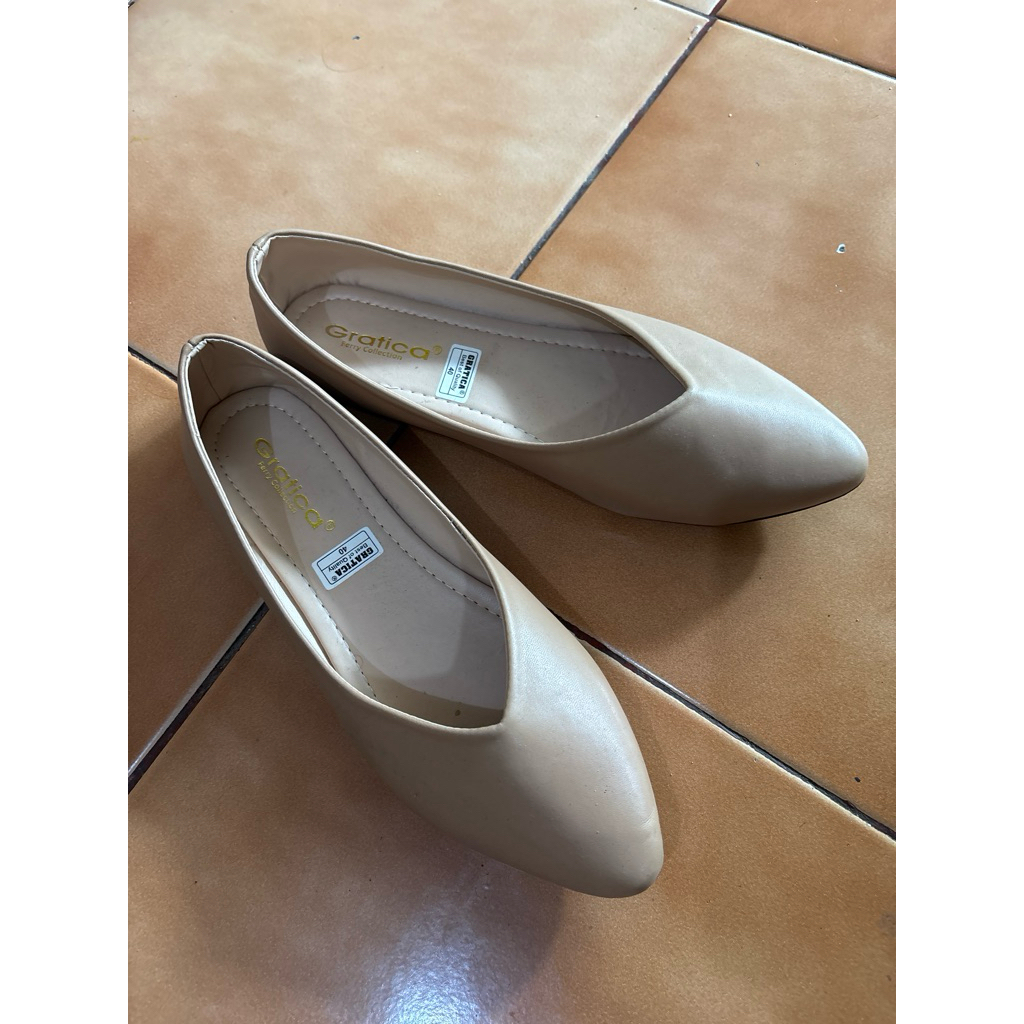 sepatu gratica