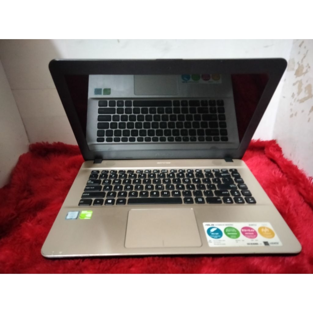 Laptop high kencang Asus x441Uv/core i3 gen6 ram4gb/VGA Intel+ Nvidia 920mx