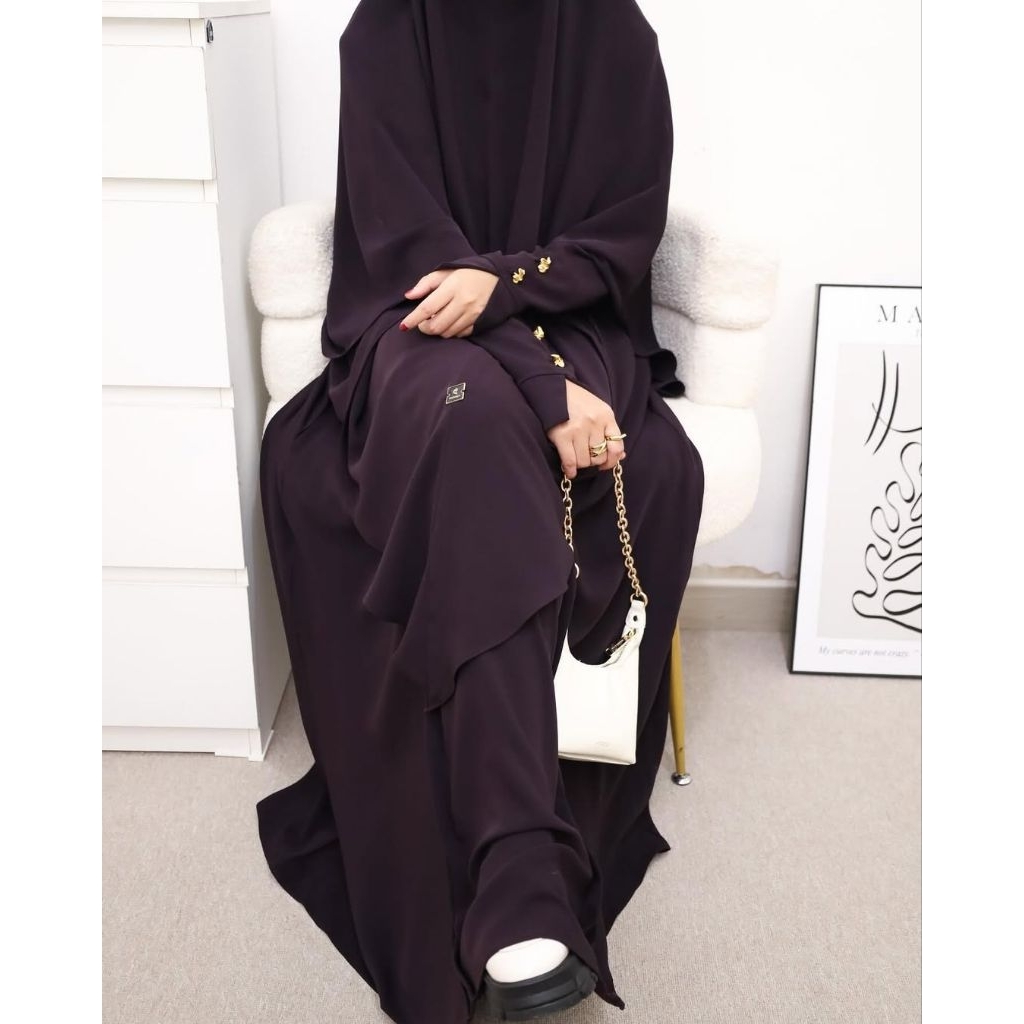 Aqualuxe by Fameeya Warna Raisin