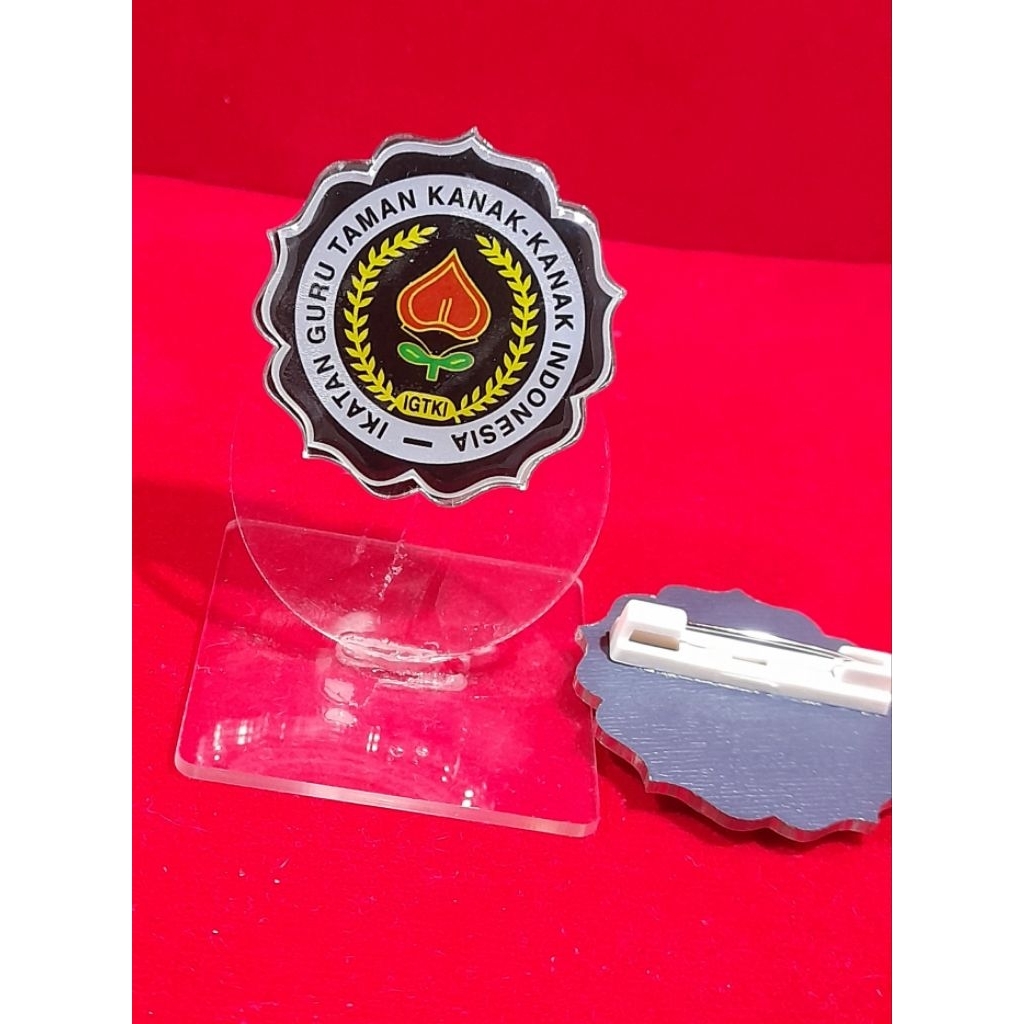 pin igtki akrilik miror lencana igtki premium