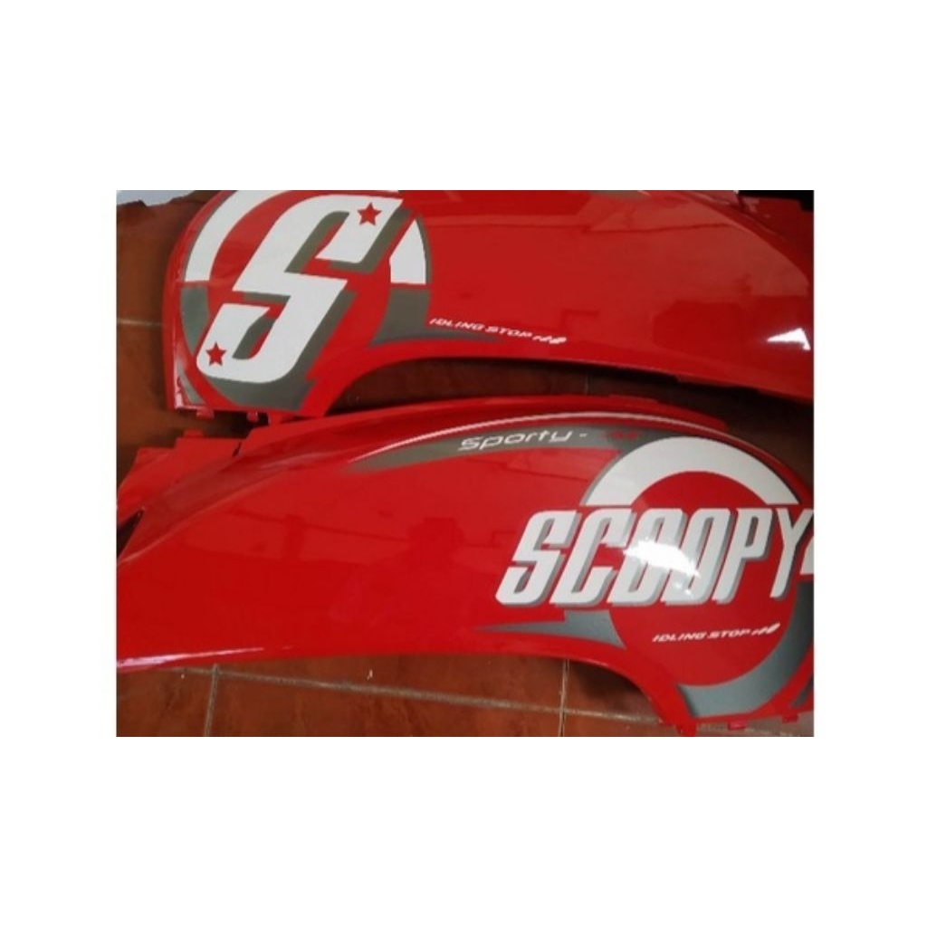 cover body belakang halus set + sticker honda scoopy 2017