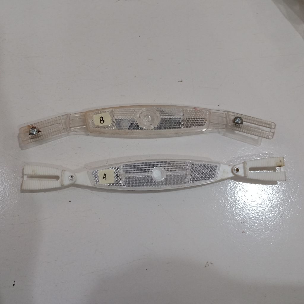 Reflektor jari jari sepeda mata kucing