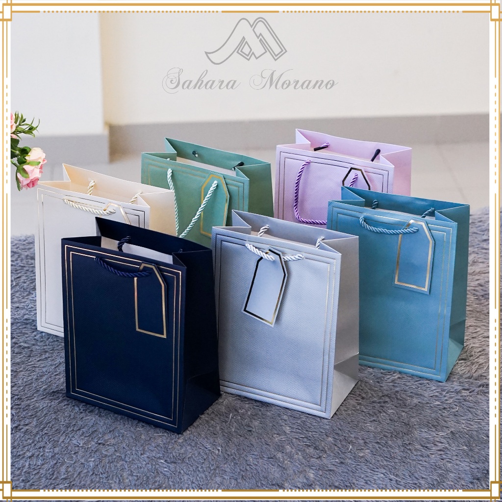 

Paper Bag Emboss Motif Double List Emas Goodie Bag Tas Hampers Tas Hadiah Shopping Bag Tas Kado