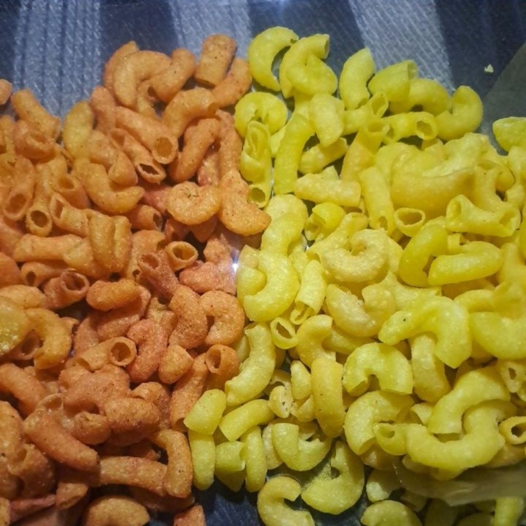 

makaroni bantet pedas dan gurih renyah kriuk