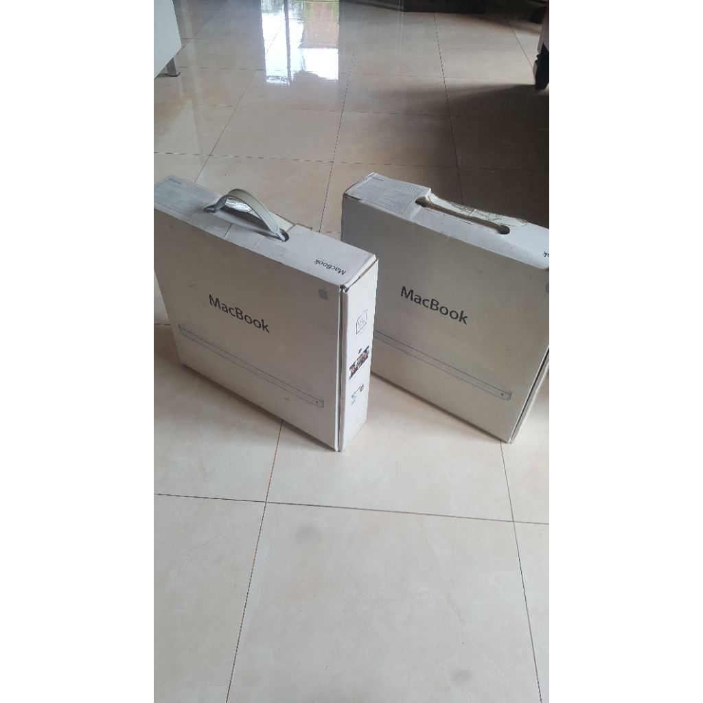 macbook model A1181 fullset