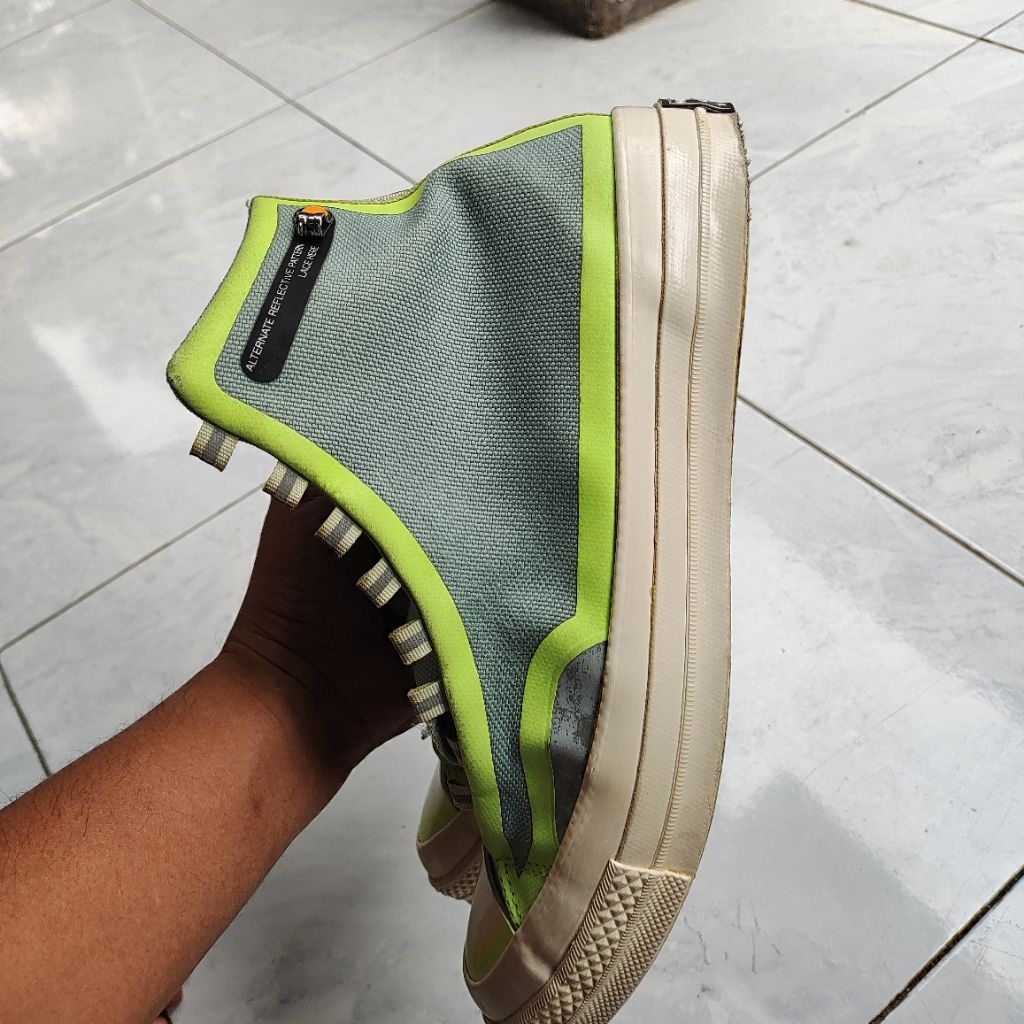 CONVERSE SIZE 42 SECOND NO BOX