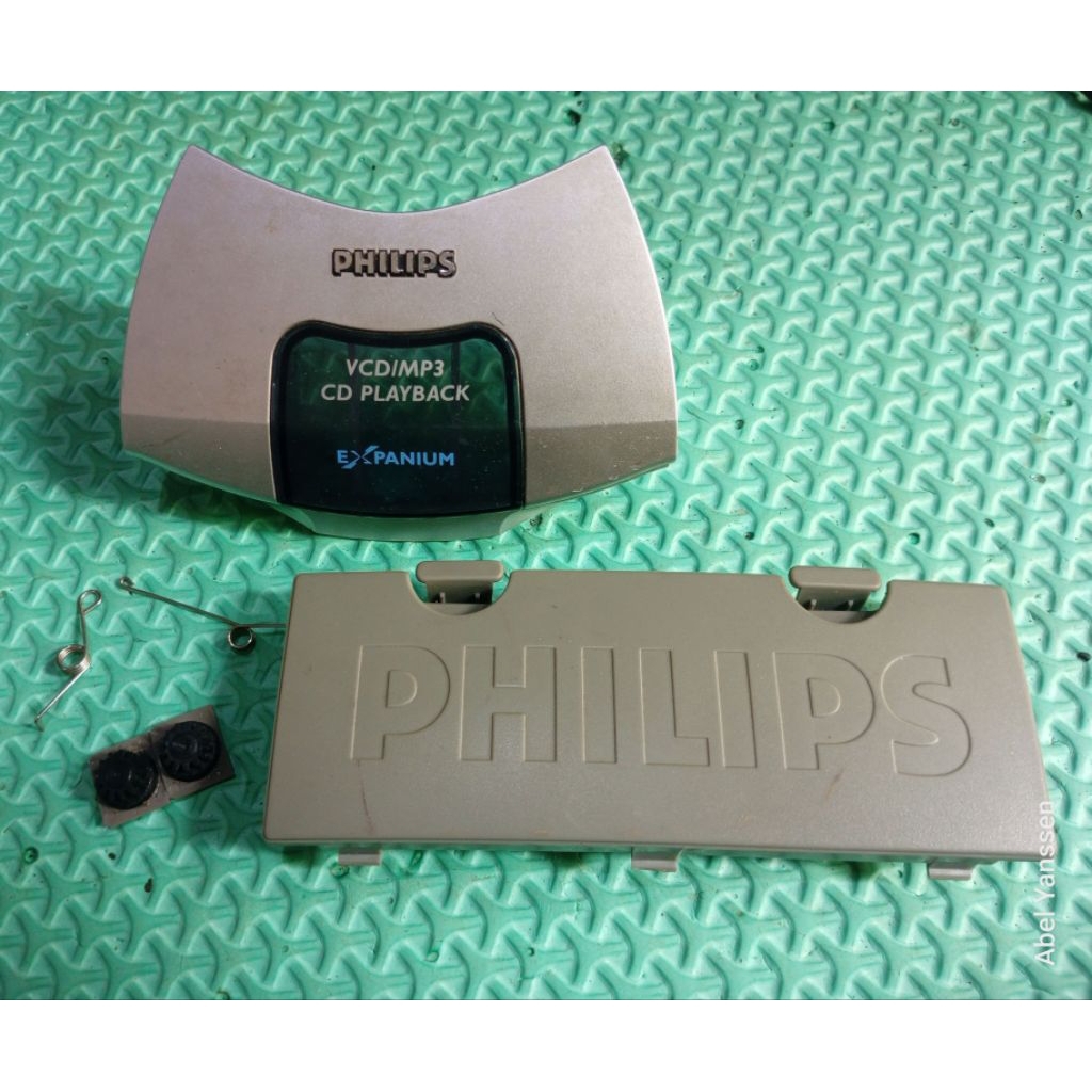 Radio Tape Compo Part Philips AZ5130 Tutup Kaset, Gagang ,dan tutup baterai