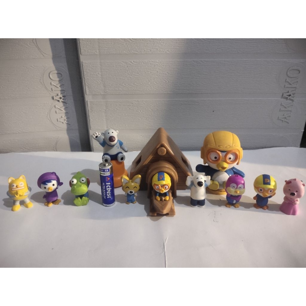 Dijual Murah Mainan Anak Action Figure karet pororo brand iconik sesuai foto bahan bagus padat set w