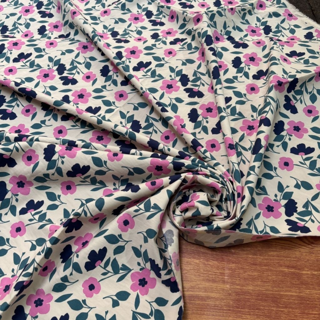 Kain Katun Poplin Motif Bunga – Bahan Adem & Lembut, Cocok untuk Gamis, Daster, Craft