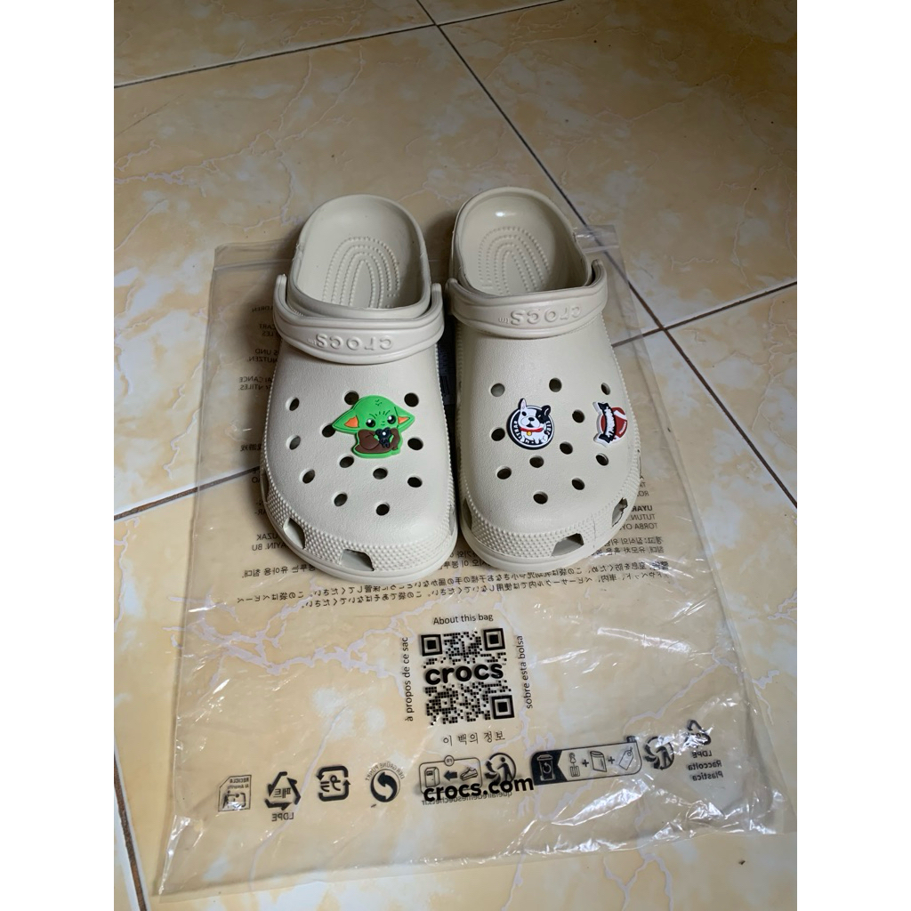 CROCS SZ 41/42