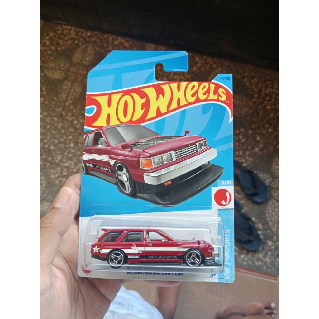 hot wheels nissan maxima drift
