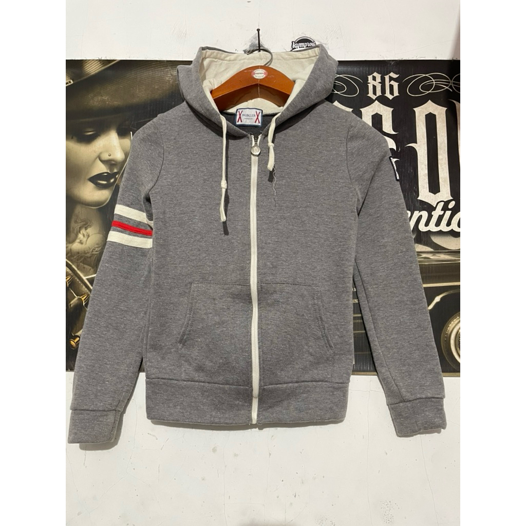 zip hoodie moncler anak