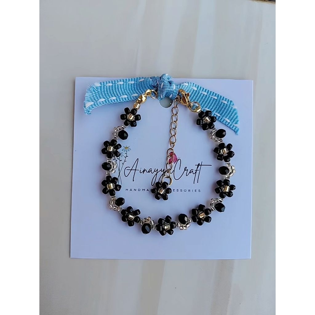 AINAYYA CRAFT - Gelang Hitam Daisy Kristal Kilau Gold Aesthetic Korea | Gelang manik manik hitam gol