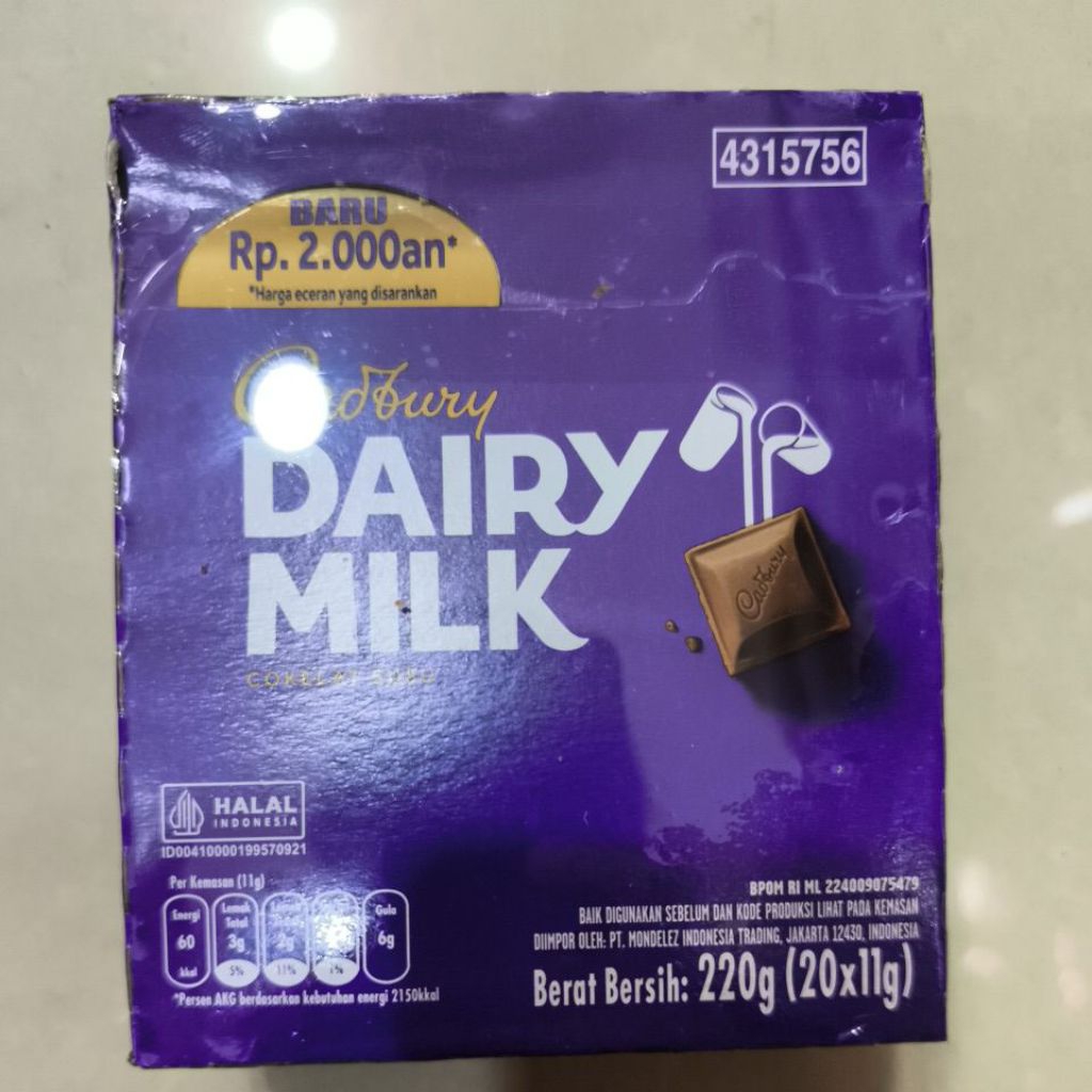 

New Item CADBURY DAIRY MILK BOX (20X11G)