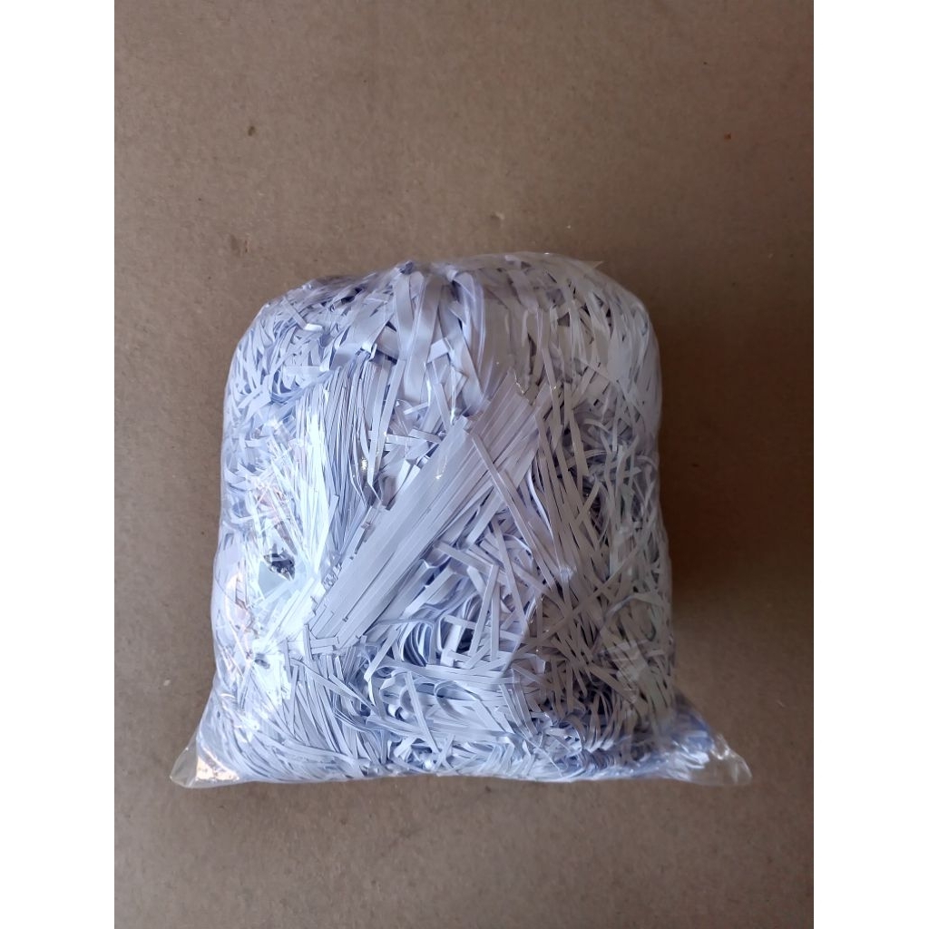 

(1 kg) Kertas Cacah Putih / Serut / Shredded Paper / Isi Hampers / Gift Box / Box Filler / Kertas Potongan