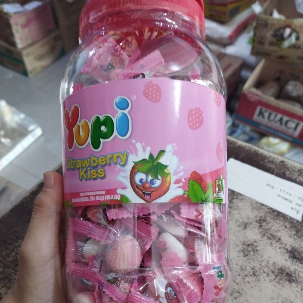 

yuppi toples