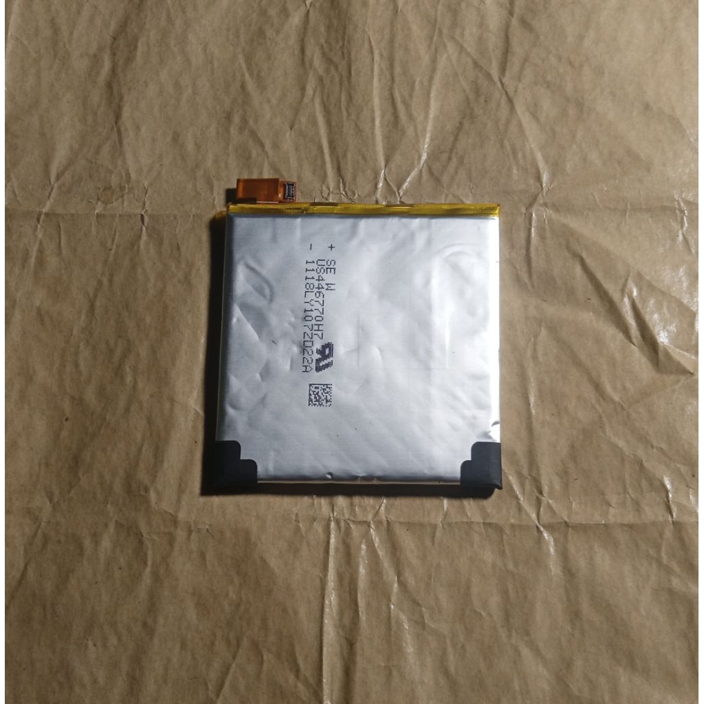 Fleksibel Baterai Batre Sharp Aquos SHV39 Normal Original Copotan