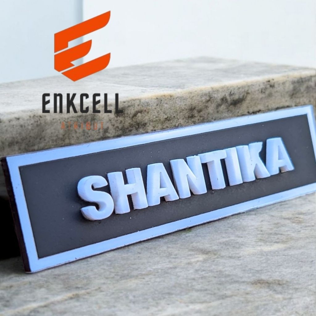 

PAPAN NAMA LIS PUTIH TIMBUL NAME TAG LIS PUTIH HURUF TIMBUL AKRILIK BROS CLIPS NAMA DI DADA LIS PUTIH TIMBUL AKRILIK EXLUSIF