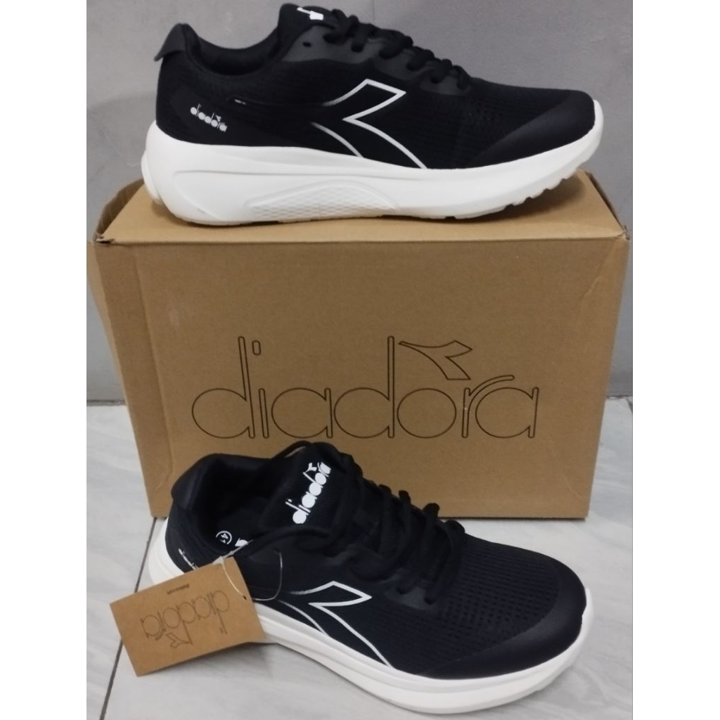 Sepatu Running Mens DIADORA MURDOCK