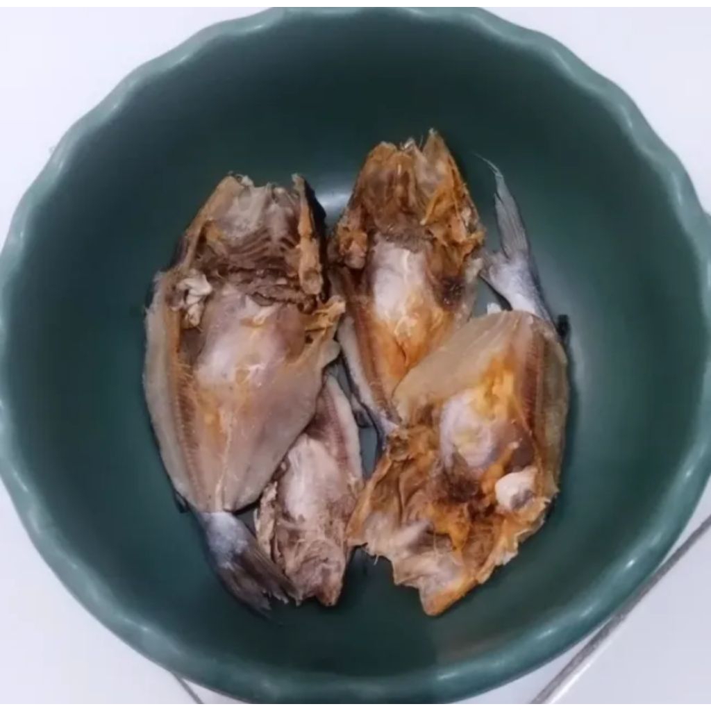 

Ikan Manyung Belahan Jumbo