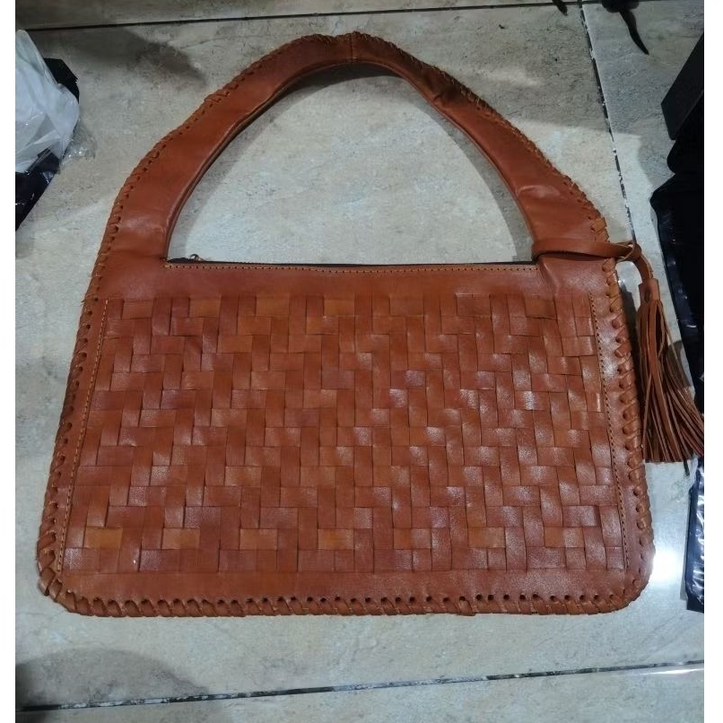 Tas wanita anyaman kulit asli sapi tipe Vintage style bag