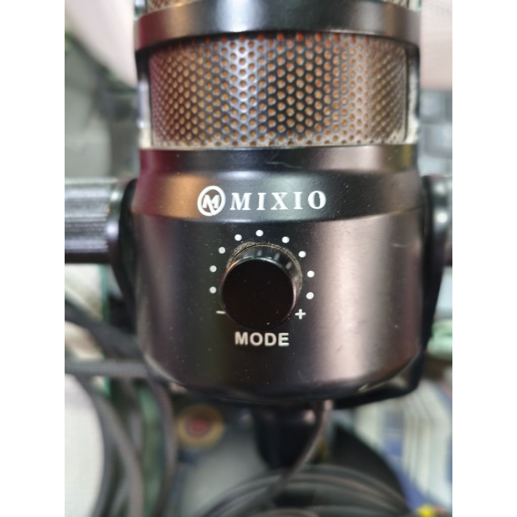 MIXIO TL-H1 RGB USB Condenser MicrophoneBarang original dan ready 1 aja