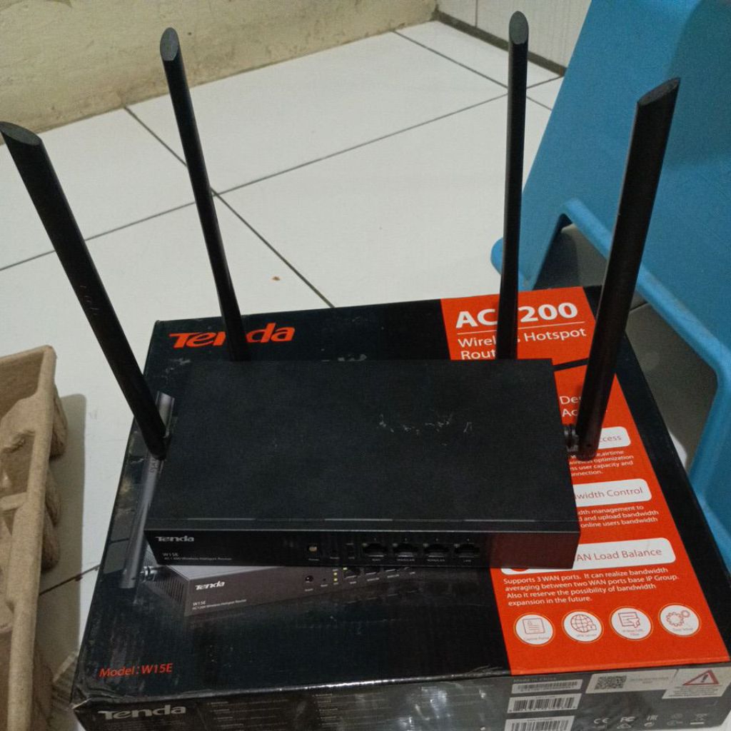 wireless router hotspot Tenda W15E AC1200