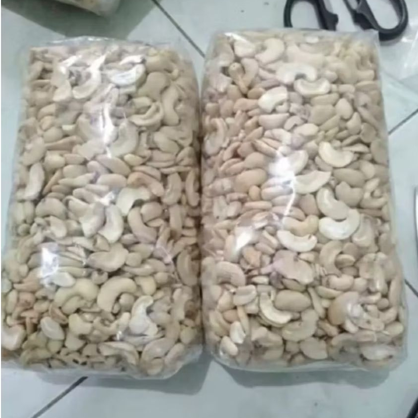 kacang mete patahan mentah 1kg