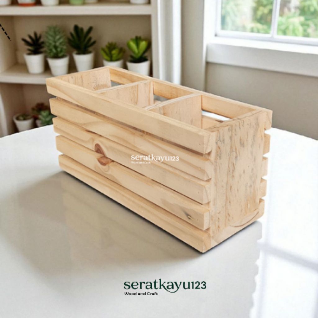 

Tempat Pensil Pulpen 3 Sekat / Kotak Kayu Multifungsi Serbaguna / Tempat Sendok Garpu