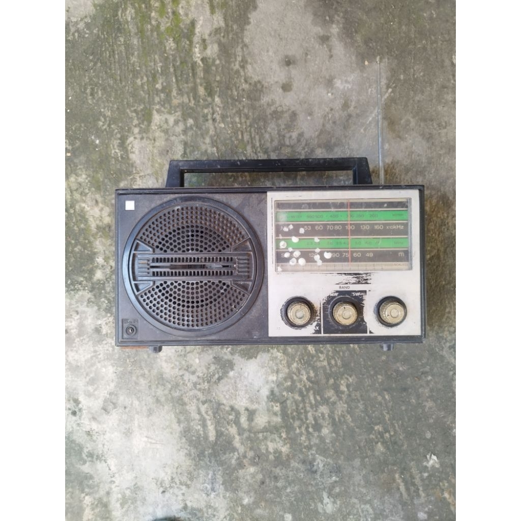 Radio nasional jadul buat pajangan