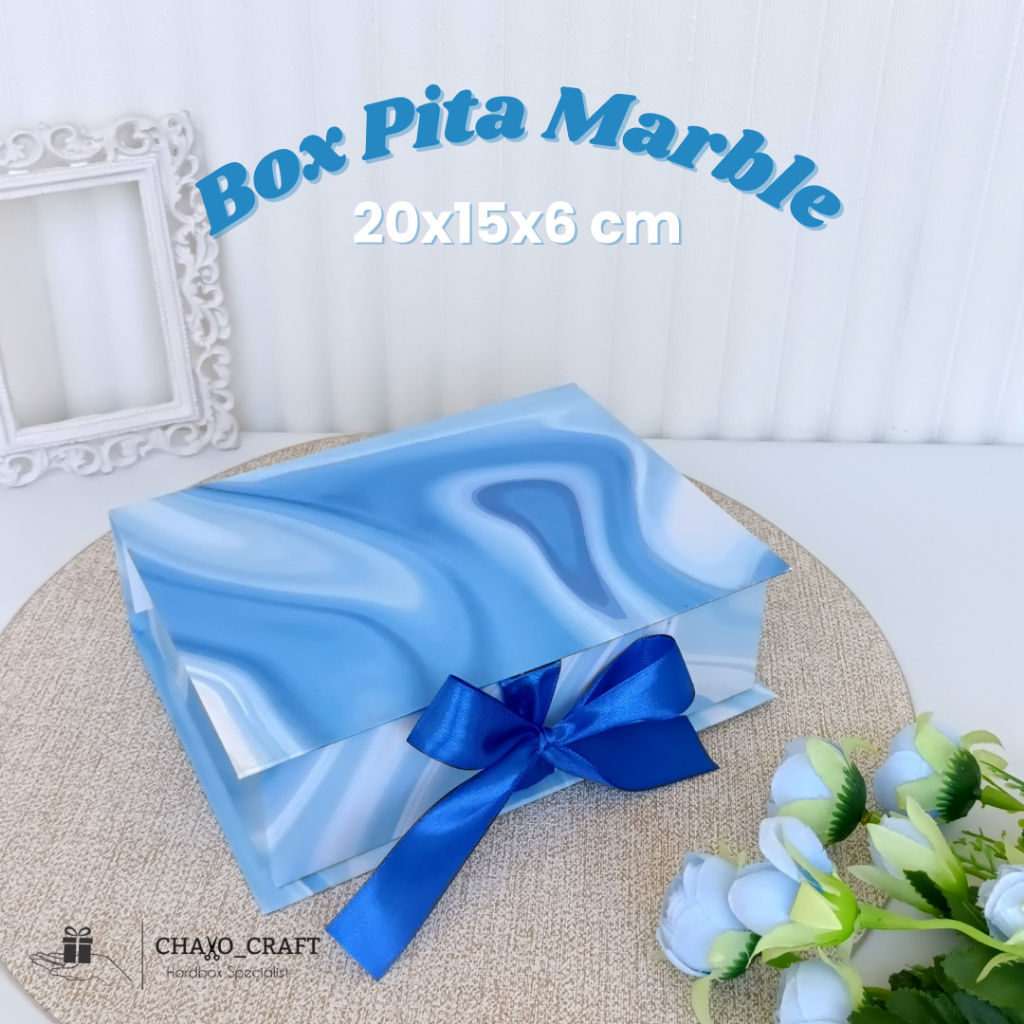 

Kotak Kado / Gift Box / Box Hampers Marble L 20x15x6 cm