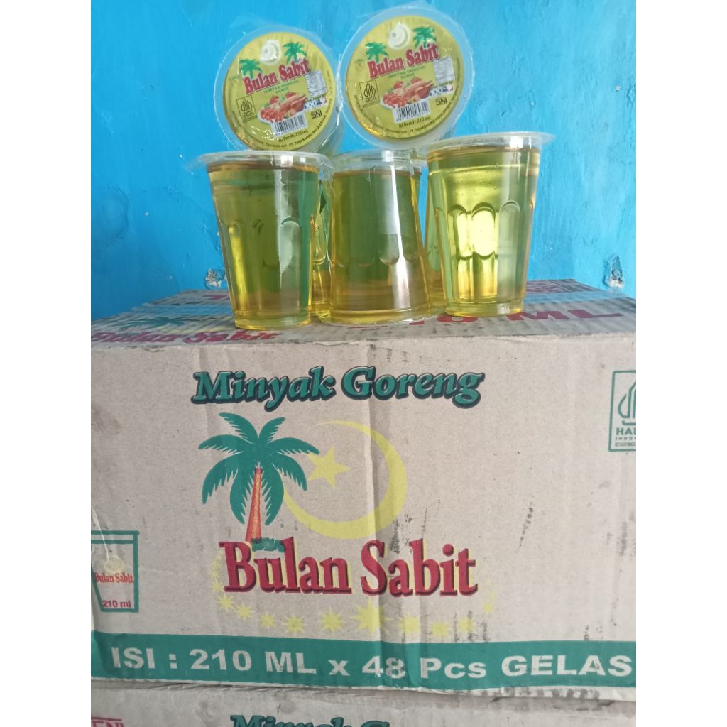

Minyak goreng gelas 210ml perkarton isi 48pcs