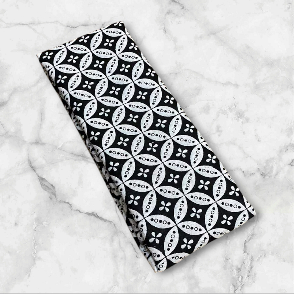 Kain Batik Meteran Katun Hitam Putih Monokrom Premium Jarik Panjang Pekalongan Motif Modern Kekinian