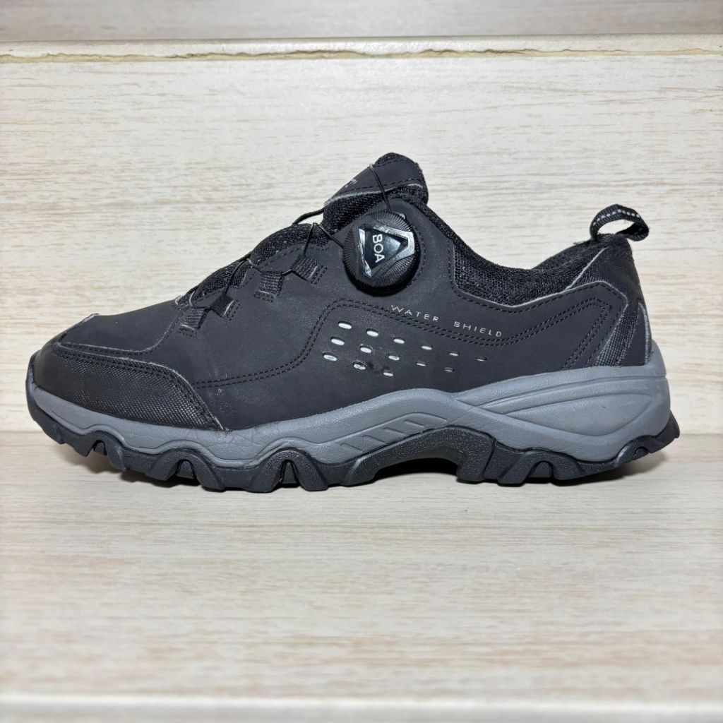 SEPATU OUTDOOR  TREKKING HIKING & RUNNING PROSPECS BOA SYSTEM / TALI PUTAR SECOND ORIGINAL  [ MURAH 