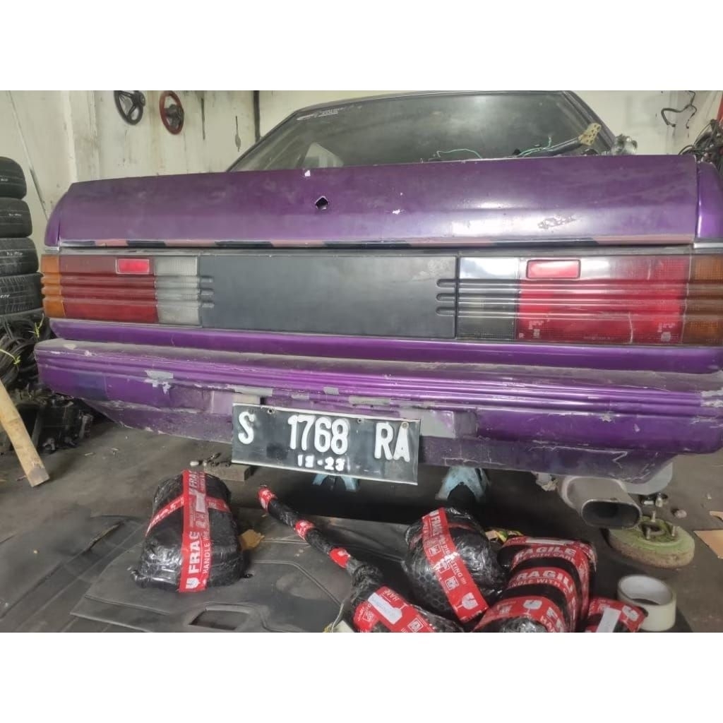 bemper depan belakang Ford laser