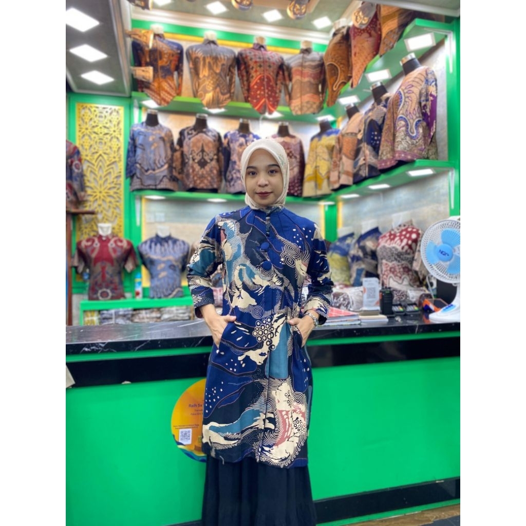 tunik qistina batik biru abstrak katun lapis trikot