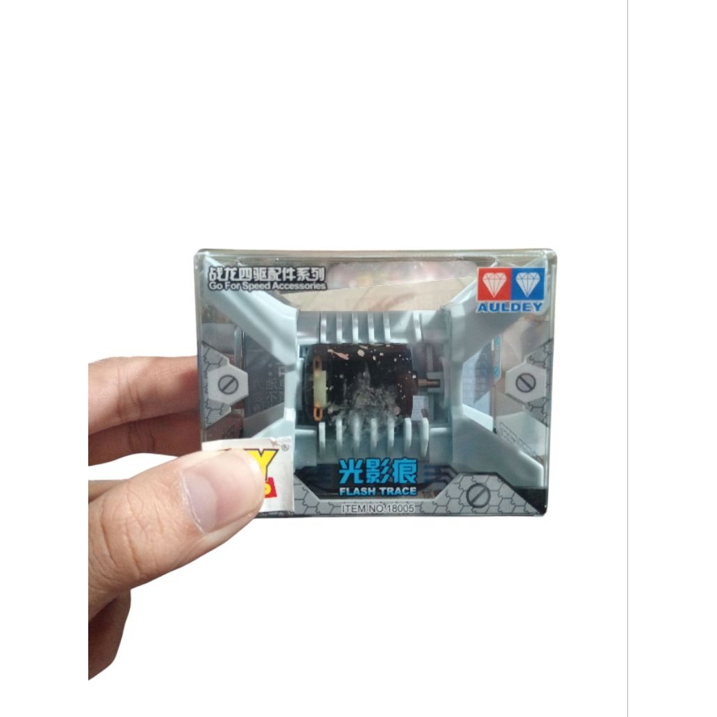 AULDEY 4WD 18005 DINAMO FLASH TRACE / DINAMO AULDEY GO FOR SPEED
