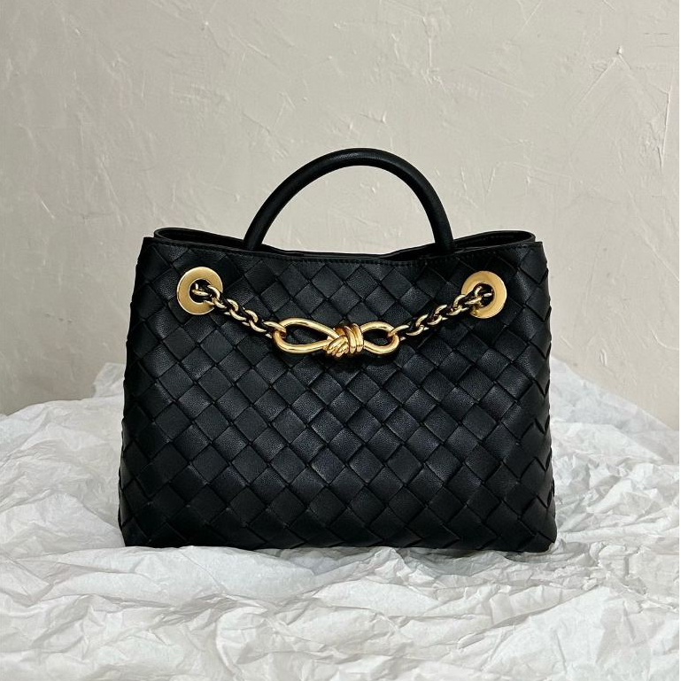 PO Tas Selempang Wanita Kulit Premium 25cm Model Kotak Elegan Aksen Rantai & Buckle Stylish | Tas Ba