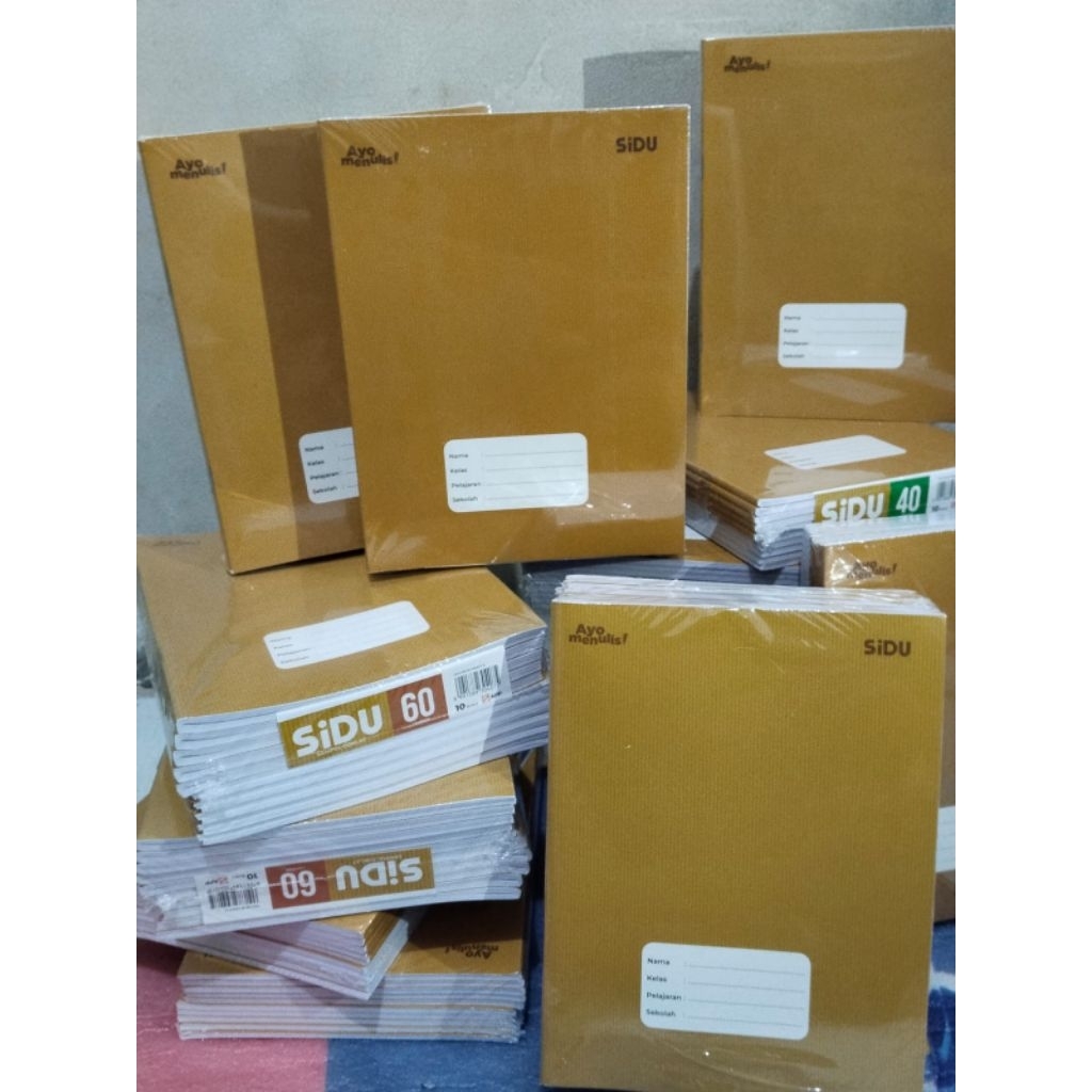 

buku tulis sidu isi 60 lembar 1 pak isi 10 buku dan isi 40 lembar 1 pak isi 10 buku