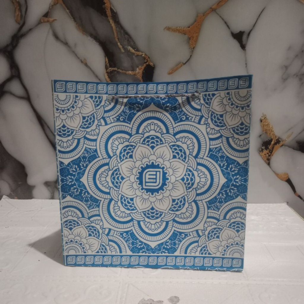 

tas kertas paperbag batik 28 27 27